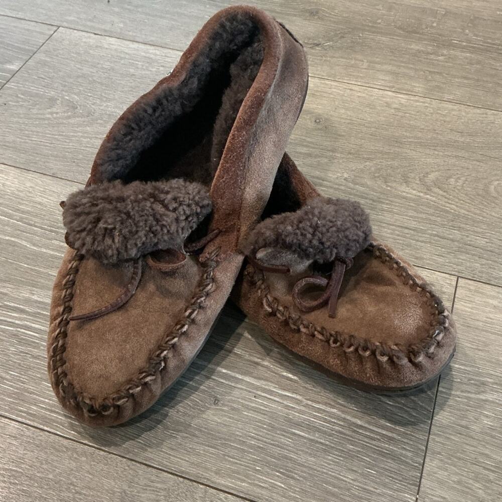 LL Bean Womens‎ Shearling Lined Moccasins Slippers Size 7 7M Brown Suede Leather